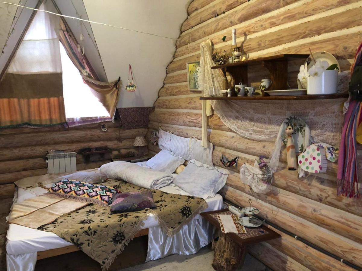Hotel Piatkovskiy Pilipets エクステリア 写真