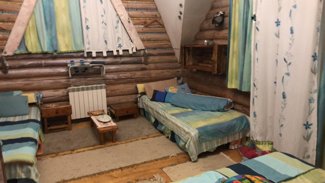 Hotel Piatkovskiy Pilipets エクステリア 写真
